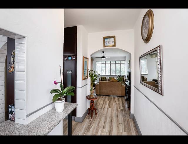 1.5 BEDROOM APARTMENT FOR SALE IN MORNINGSIDE